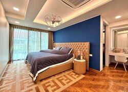 Barker Road (D11), Terrace #458231811